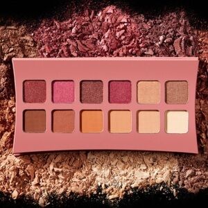 ILLAMASQUA Unveiled Artistry Palette Eyeshadow